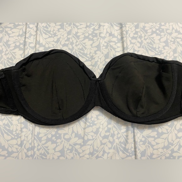 Victoria’s Secret Black Bandeau Bathing suit TOP - Picture 3 of 3